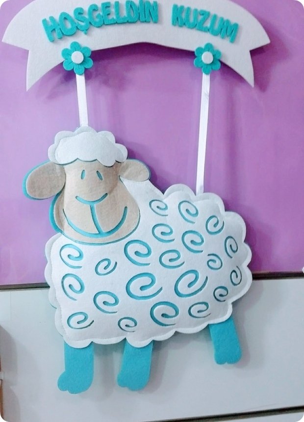 Kuzu Bebek Odası Keçe Kapı Süsü ( Hoşgeldin Kuzum Yazılı )