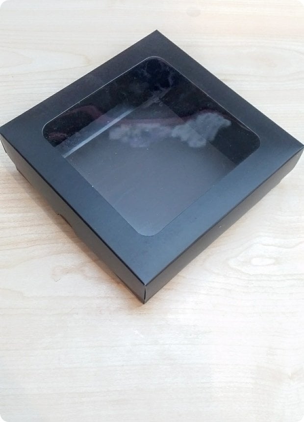 15x15x5 cm Pencereli Kare Karton Asetat Kutu 20 li