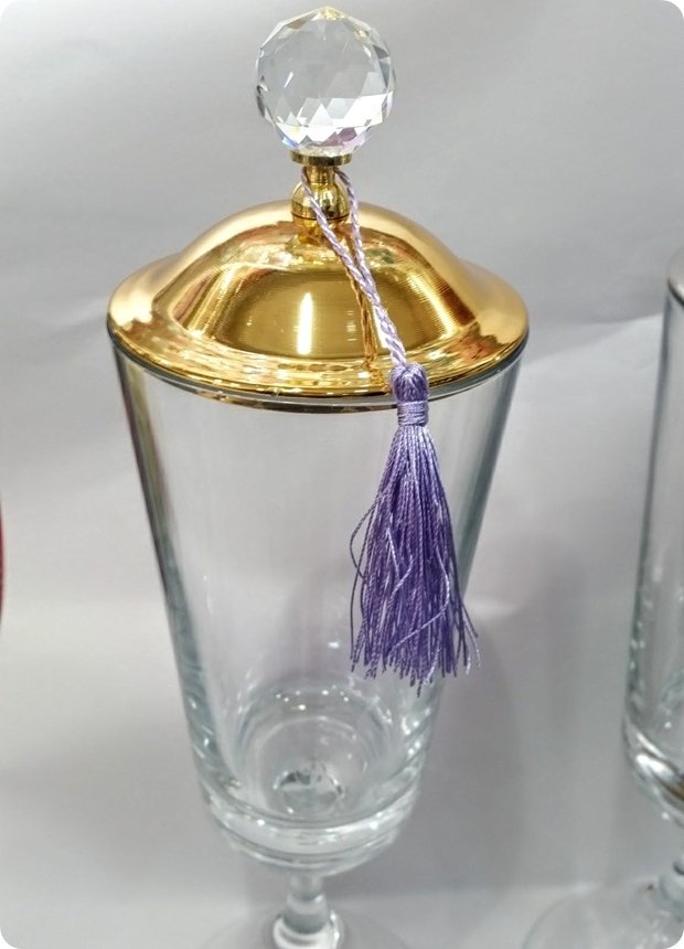39 Cm Ayaklı, Metal+Kristal Tepelikli Cam Şekerlik