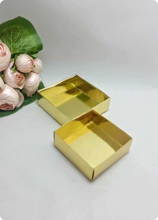 50 li 9x9x3 cm (Altın) Altı Karton Asetat Kapaklı Kutu