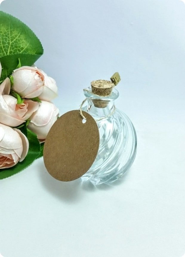 50 Adet Renkli 6 cm Yuvarlak İsim Etiketi / Kartonu  (80 Gr.Hamur Kağıda) (Söz, Nişan,Nikah,Bebek Şekeri İsim Etiketi)