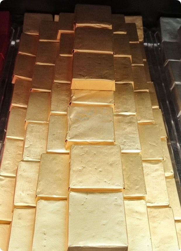 1 Kg Kalın Düz Sütlü Kare Madlen Bebek şekeri çikolatası