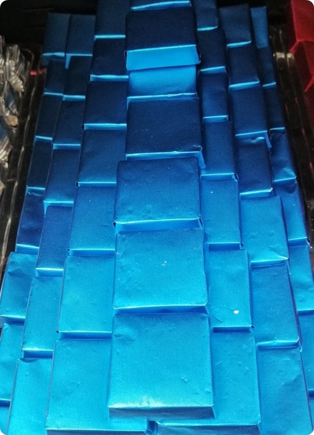 1 Kg Kalın Düz Sütlü Kare Madlen Bebek şekeri çikolatası