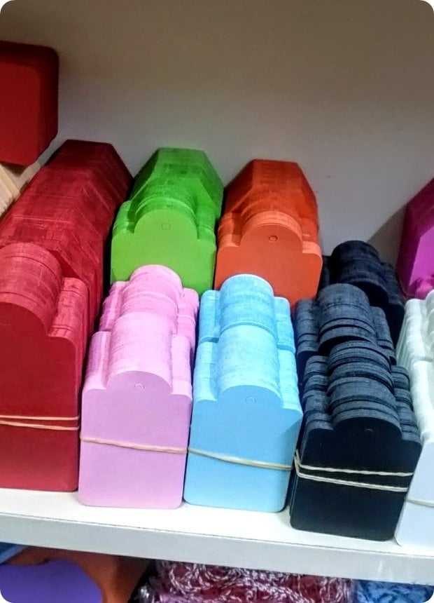 50 Adet Renkli 7,5 cm (Küçük Boy) Vintage İsim Kartonu / Etiketi  (80 Gr.Hamur Kağıda) (Söz, Nişan,Nikah,Bebek Şekeri İsim Etiketi)