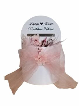 Pembe Süslü İsme Özel Silindir Takı Kutusu