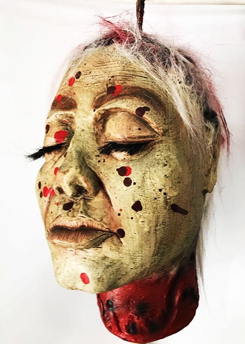 Beyaz Saçlı Kesik Baş Korku Dekor 28 cm