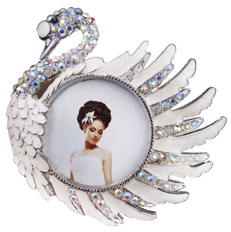ÇERÇEVE KUĞULU SWAROVSKİ TAŞLI P1-144