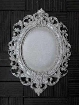 Bebek Odası ; Barok Taş Takılabilir Polyester Kumaş Kaplı Kapı Süsü Fon