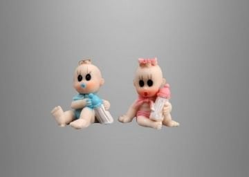 Bebek Elinde Biberon