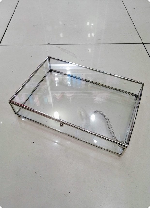30x20 cm Büyük kapaklı metal kenarlı çikolata tepsisi GUMUS