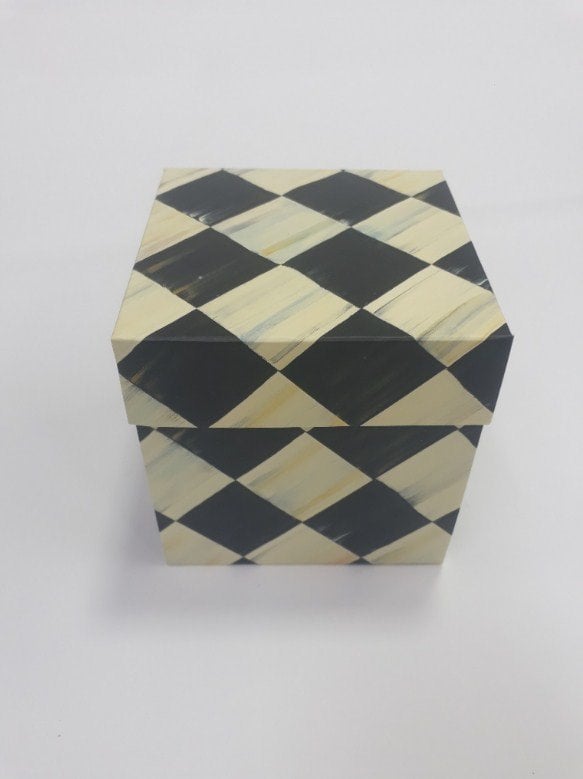 10x10x10 cm Damalı Komple Karton Kutu