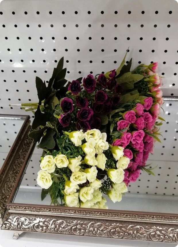 20 li küçük demet gül KREM