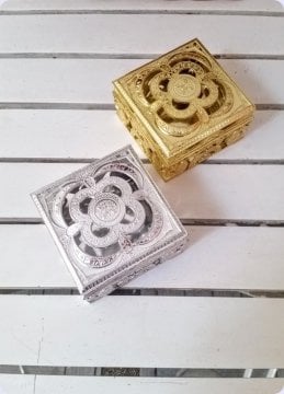 12 li Yeni Güllü Delikli Sırmalı Kutu