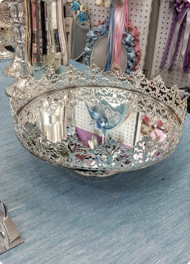 Çukur Ayaklı Ayna Pasta Yuvarlak Sunum Standı