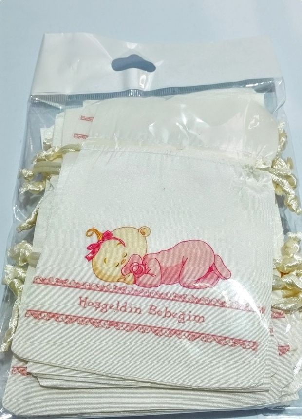 Emzikli uyuyan  (Hoş geldin Bebeğim yazılı) Bebek Figür Baskılı Kese