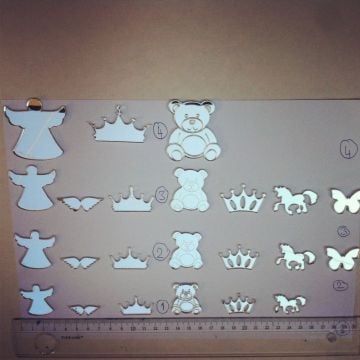 Akrilik Şekilli Pleksi Ayna Lazer Kesim Süsleme objeleri 15 cm lik BOYDA..........Obje(sipariş notunda belirtiniz.)