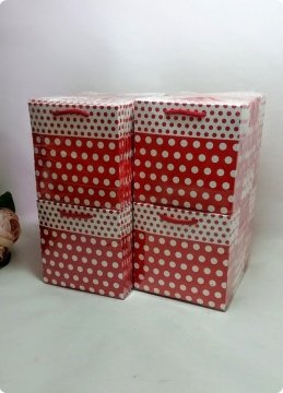50 Li 11x11 Cm Kırmızı Puanlı Karton Çanta Poşet Beyaz Zeminli