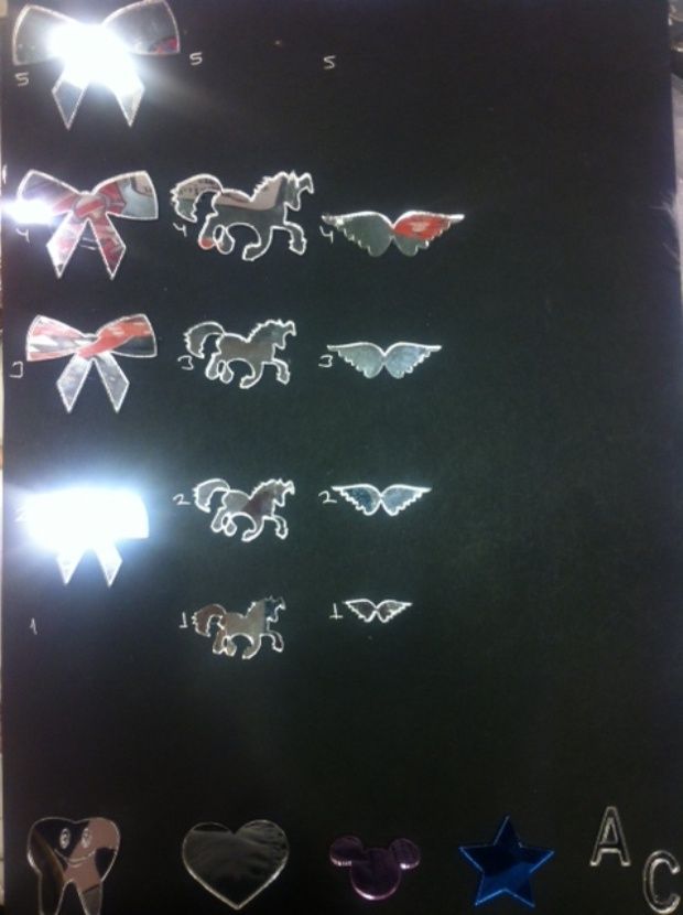 Akrilik Şekilli Pleksi Ayna Lazer Kesim Süsleme objeleri 1.No:ayıcık figürü ( 20 Li) 2.50 x 2.80 cm