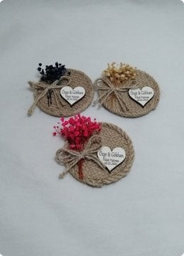 25 Li Süslü İsme özel ahşap kalp yuvarlak Magnet (Söz, Nişan, Nikah, Şekeri)