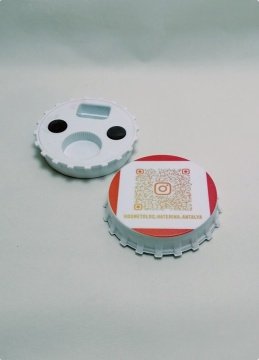 7,7 CM Uv Baskılı Kare Kodlu Mıknatıslı Büyük Açacak