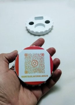 7,7 CM Uv Baskılı Kare Kodlu Mıknatıslı Büyük Açacak