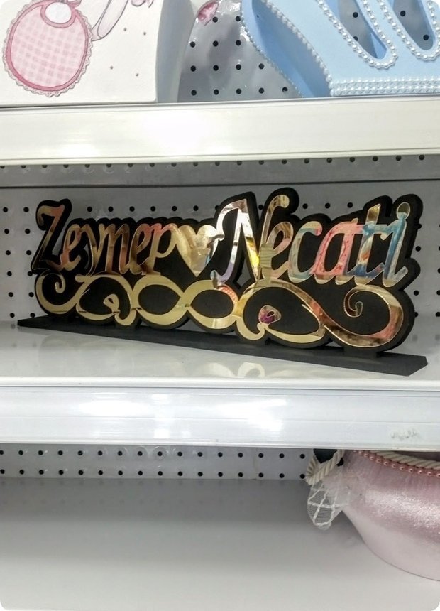 Ahşap Boyalı + Pleksi ayna Masa Üstü isimlik GUMUS