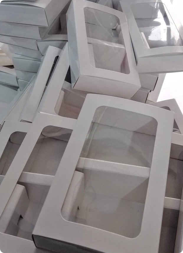 12x9x3 Cm Pencereli 2 Bölmeli Karton Asetat Kutu 20 li