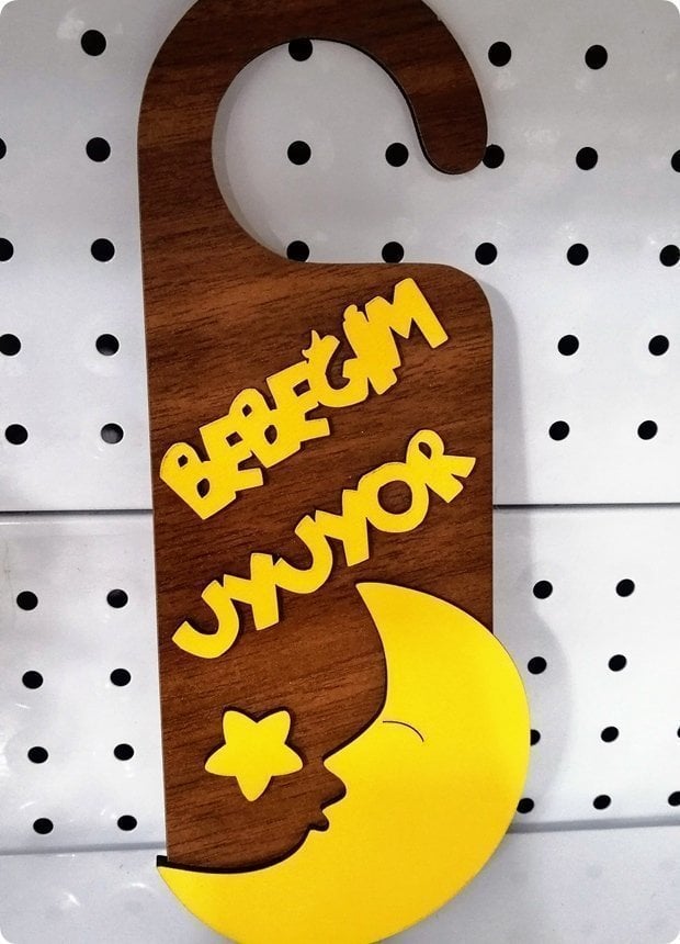 Ahşap Ay dedeli bebeğim uyuyor kapı kolu