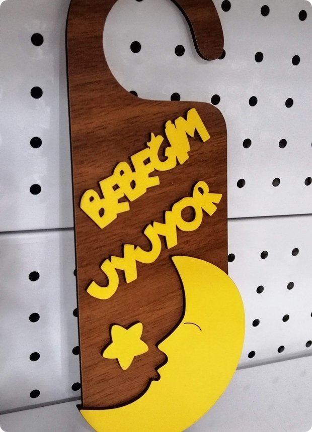 Ahşap Ay dedeli bebeğim uyuyor kapı kolu