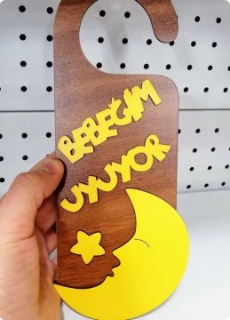 Ahşap Ay dedeli bebeğim uyuyor kapı kolu