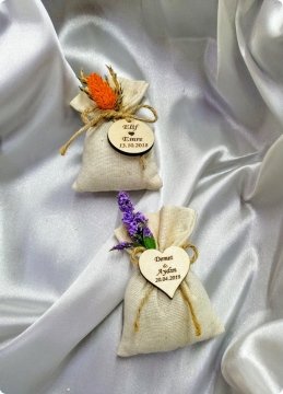 10 lu Süslü, Ahşap kalpli Keten Kumaşlı Mini Lavanta Kesesi 10 Adet / Paket
