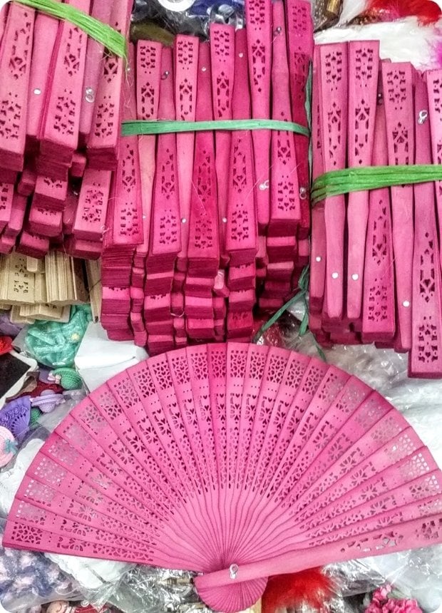 100 lu Fuşya Ahşap Yelpaze ( Püskül Takılabilir )