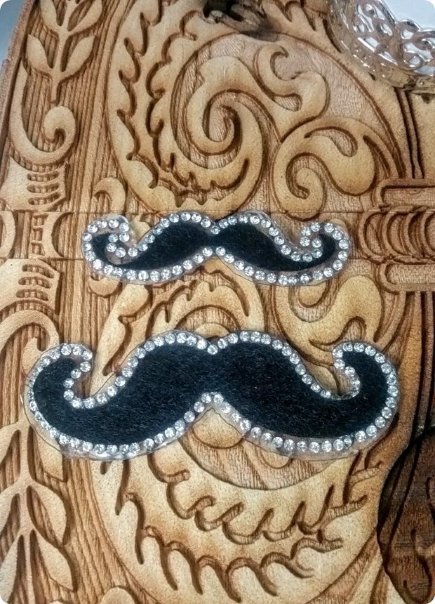 Taşlı Bıyık (Ütü ile yapışır)