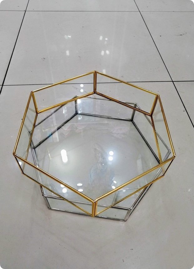 34 cm Altıgen Kenarları metal tepsi ALTIN