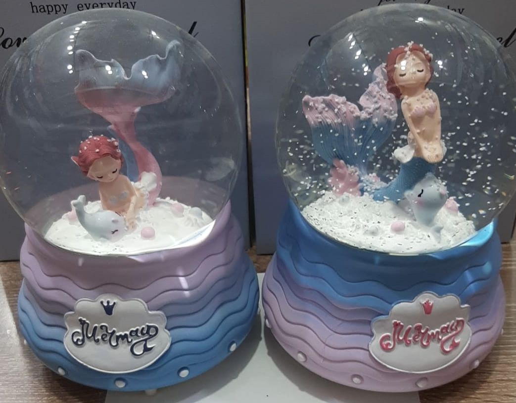 Işıklı Müzikli Kar Küresi Orta Boy