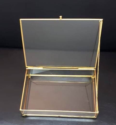 30x20 cm Büyük kapaklı metal kenarlı çikolata tepsisi GUMUS