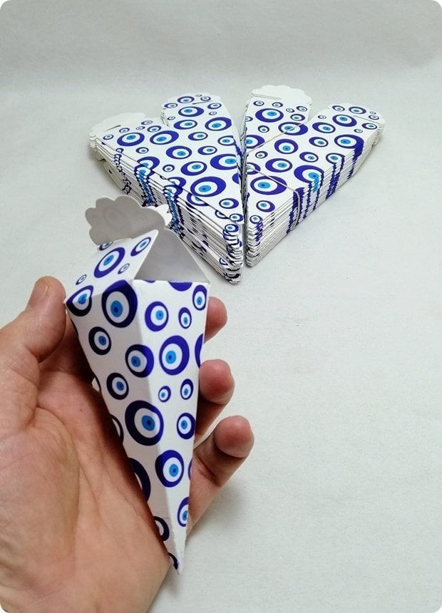 25 li nazarlı külah