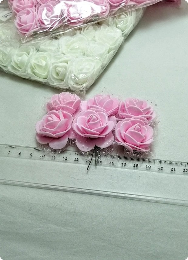 4 cm Büyük Lateks Gül