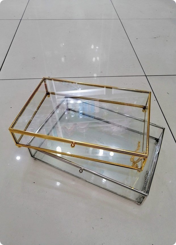 30x20x10 cm Altı Ahşap Aynalı, Metal kenarlı Kapaklı Kız isteme / çikolata Kutusu GUMUS