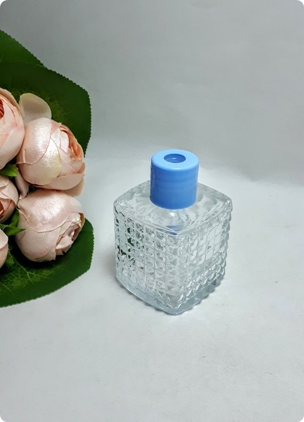 20 li Kare Kristalize Cam Koku Şişesi (Pvc Kapaklı)
