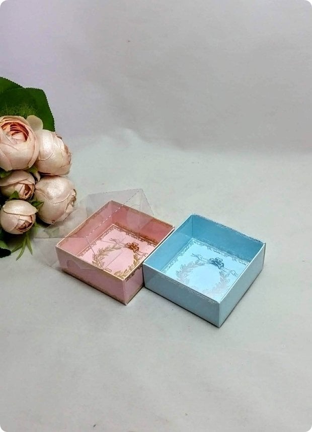 50 li 8x8x3 cm Altı Baskılı Karton Asetat Kapaklı Bebek Kutu
