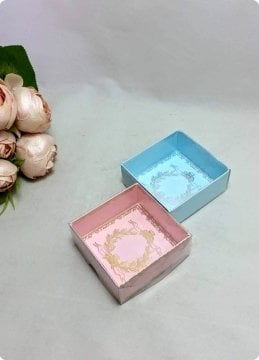 50 li 8x8x3 cm Altı Baskılı Karton Asetat Kapaklı Bebek Kutu