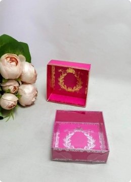 50 li 8x8x3 cm Altı Baskılı Karton Asetat Kapaklı Kına Kutu