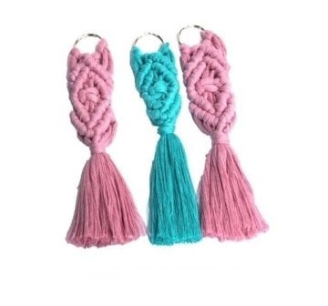 Renkli makrome anahtarlık Pembe