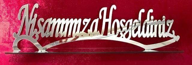 NİŞANIMIZA Hoşgeldiniz Pleksi ayna & ahşap isimlik tabanlık ALTIN