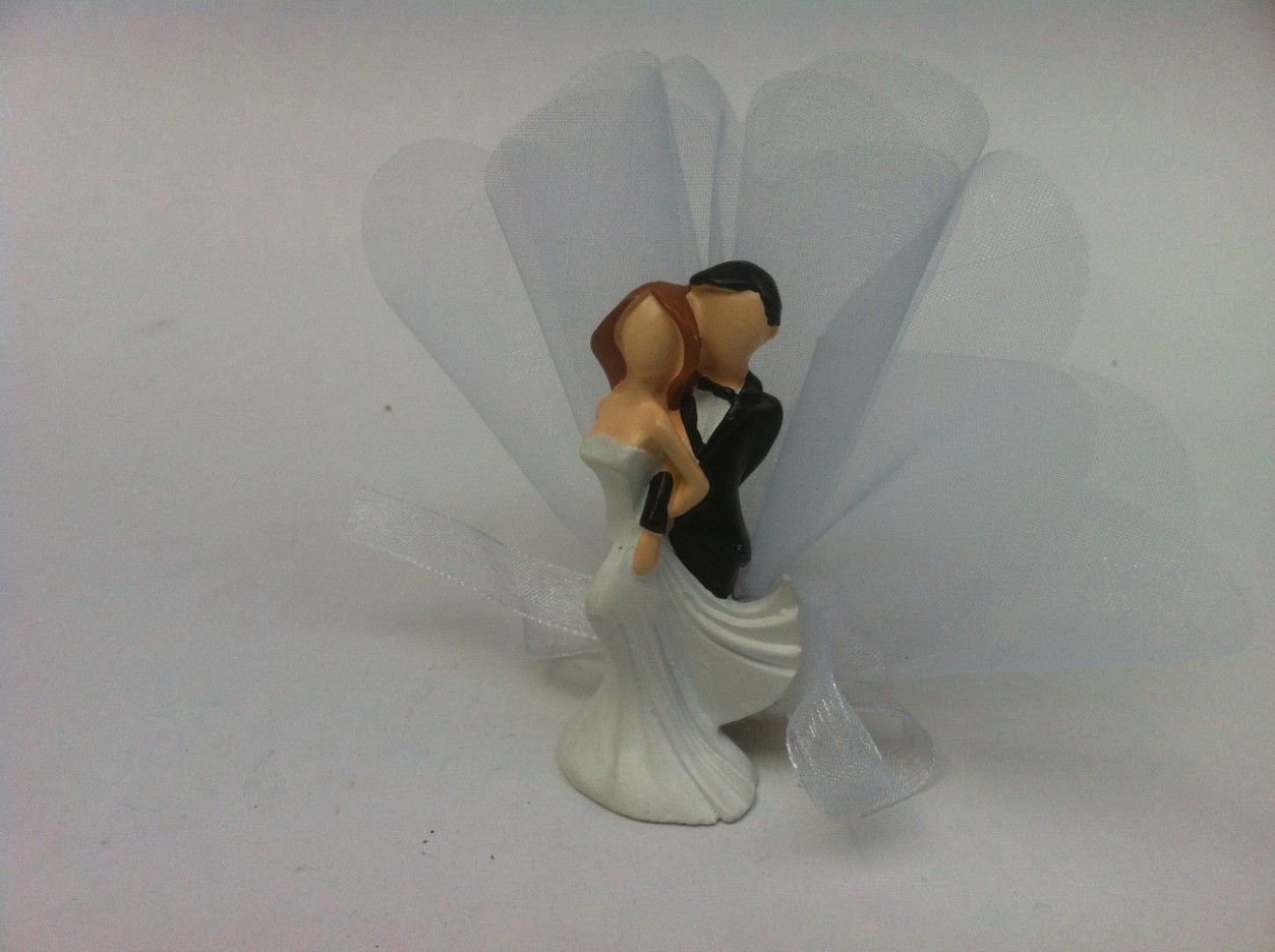 Sarılan gelin damat