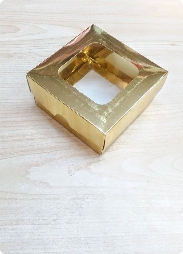 10x10x5 cm Pencereli Karton Asetat Kutu 20 li