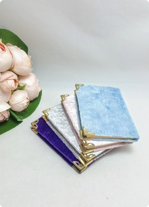 1 Paket  7x10 cm Kadife Kumaş Kaplı Yasin i Şerif (128 Sayfa)