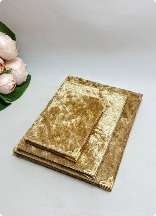 1 Paket 12.5x16.5 cm Kadife Kumaş Kaplı Yasin i Şerif