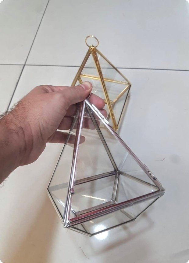 ORTA Boy Kapaklı Teraryum Pramid Fanus ALTIN